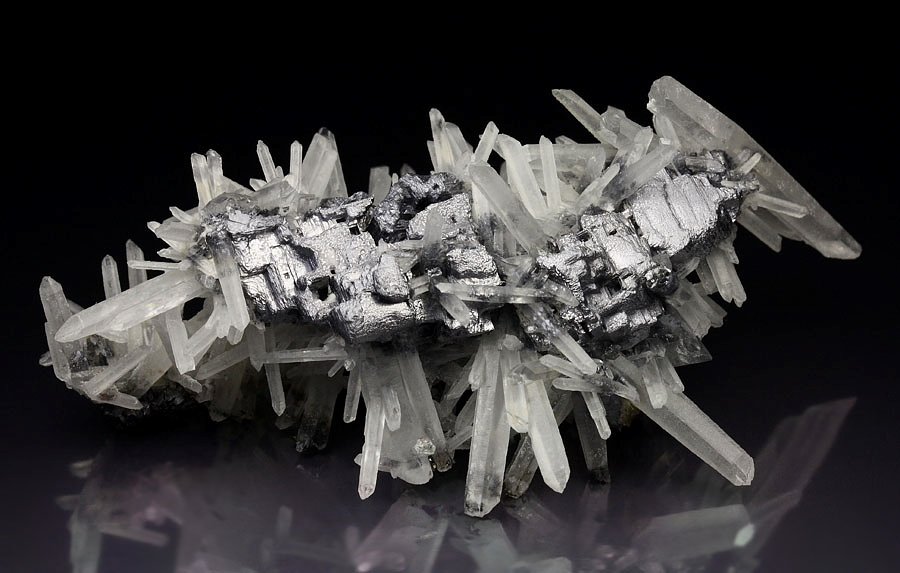 skeletal GALENA, QUARTZ