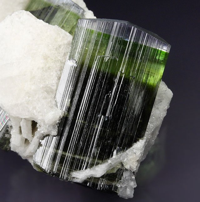 gem TOURMALINE var. ELBAITE, ALBITE