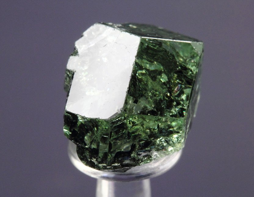 gem GARNET var. GROSSULAR var. TSAVORITE