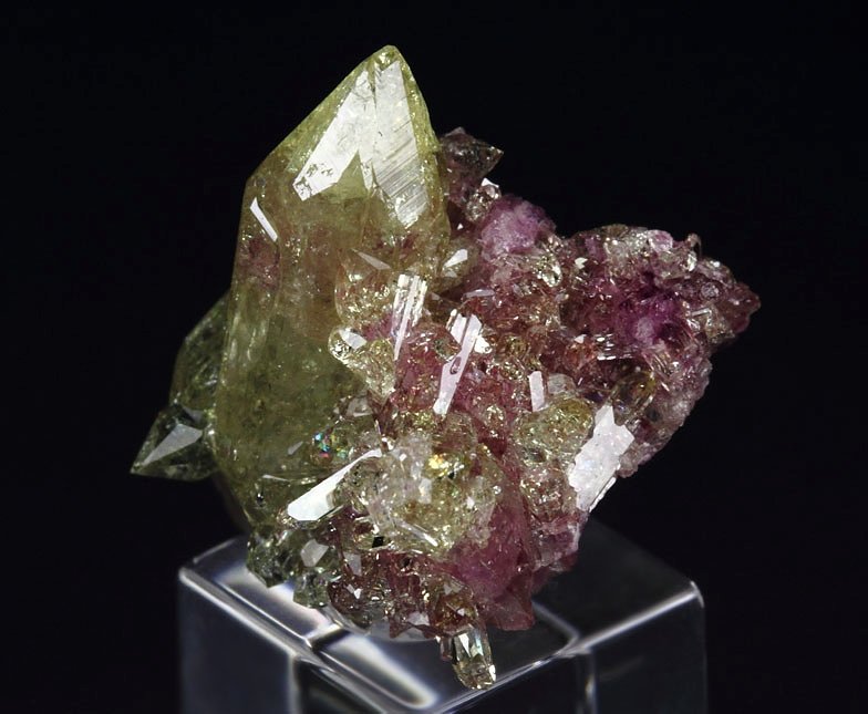 gem bi-terminated VESUVIANITE bi-color