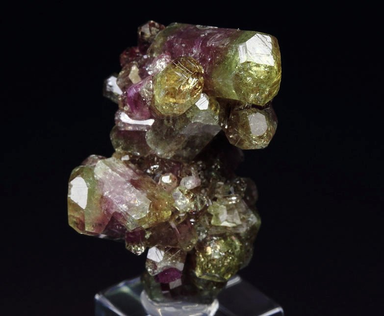 gemmy bi-terminated VESUVIANITE bi-color