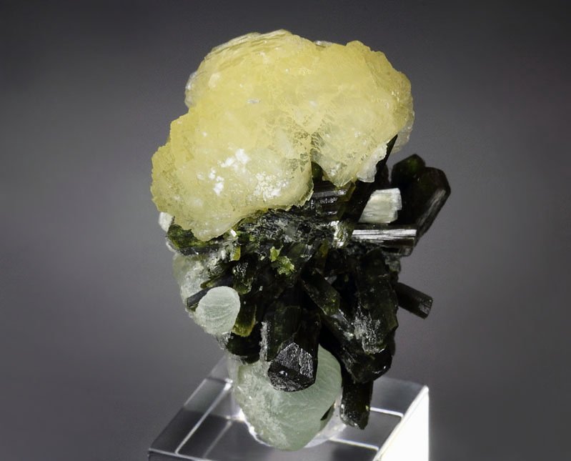 new find - STILBITE, PREHNITE, EPIDOTE