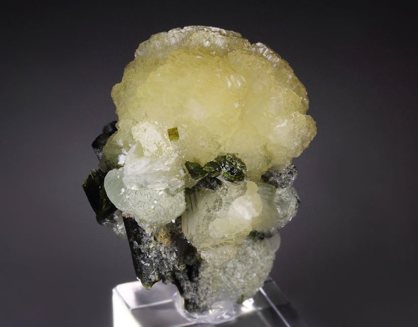 new find - STILBITE, PREHNITE, EPIDOTE