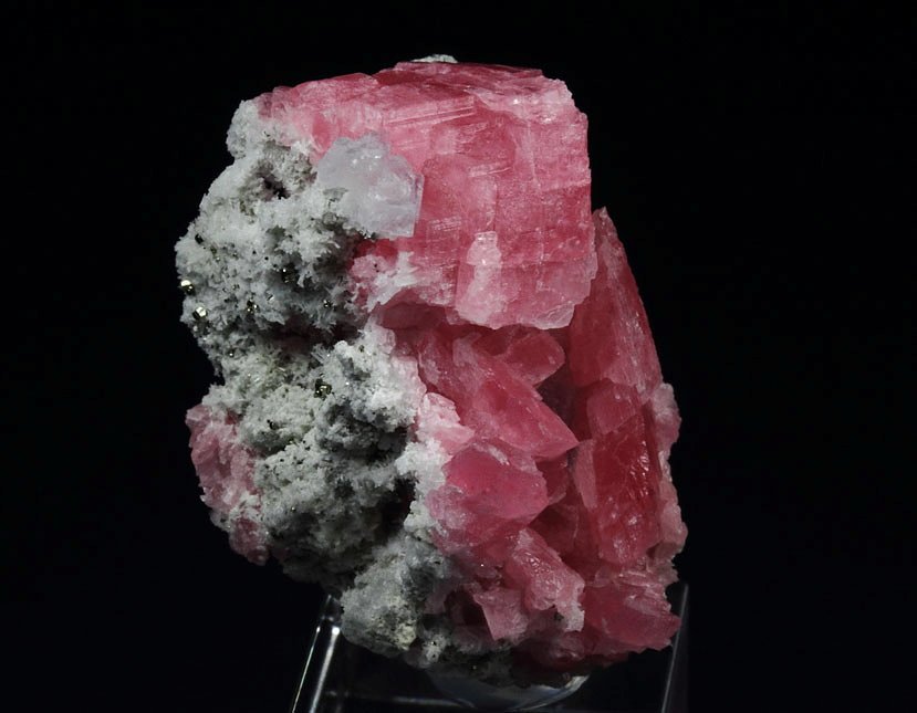 RHODOCHROSITE, FLUORITE, PYRITE