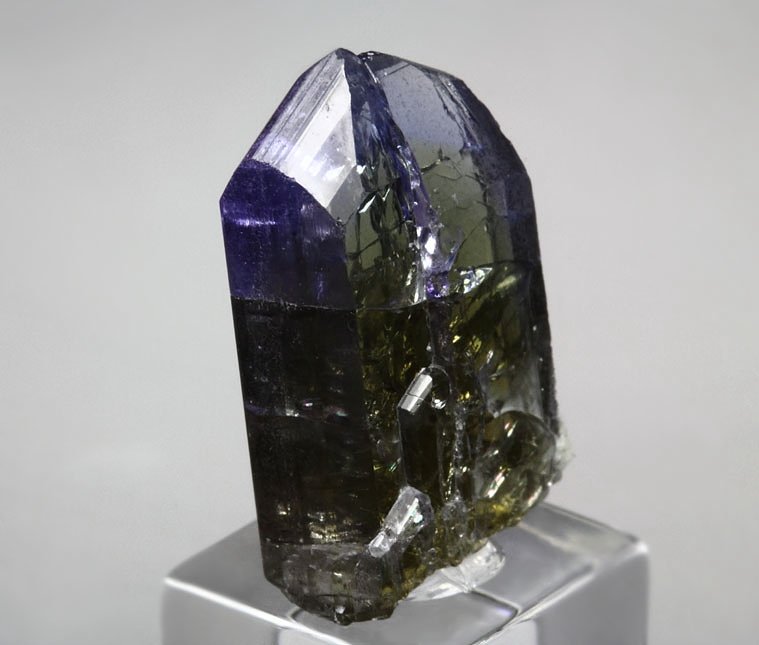 gem ZOISITE var. TANZANITE