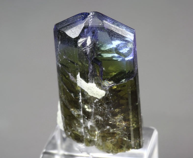 gem ZOISITE var. TANZANITE