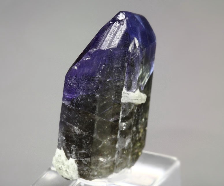 gem ZOISITE var. TANZANITE