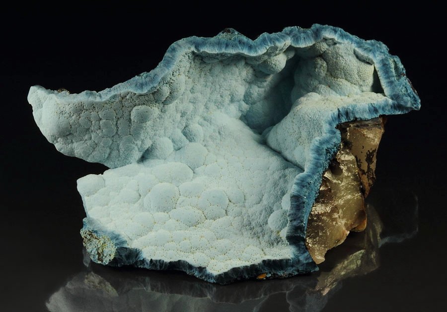 SHATTUCKITE