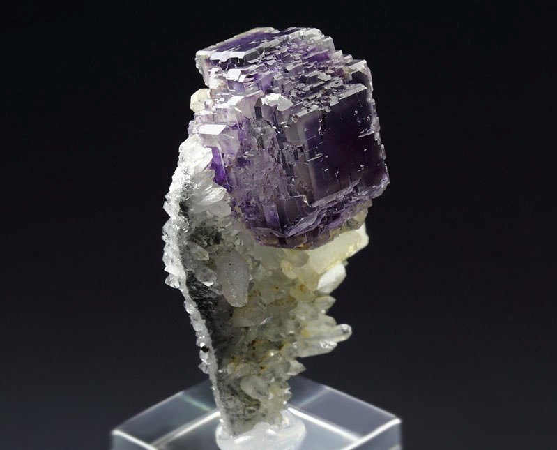 FLUORITE with PHANTOMS, QUARTZ, CALCITE