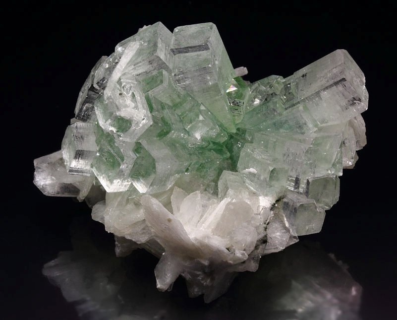 FLUORAPOPHYLLITE-(K) disco ball, STILBITE