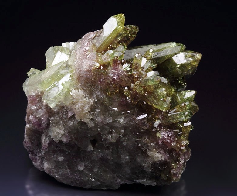 gem VESUVIANITE 