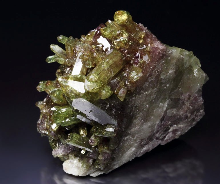 gem VESUVIANITE 