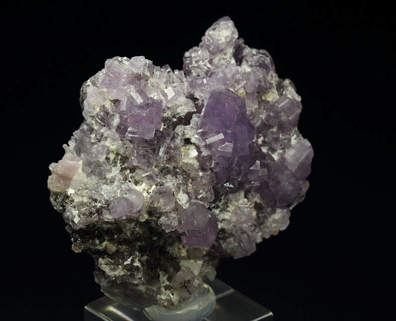 gem FLUORAPATITE, MUSCOVITE