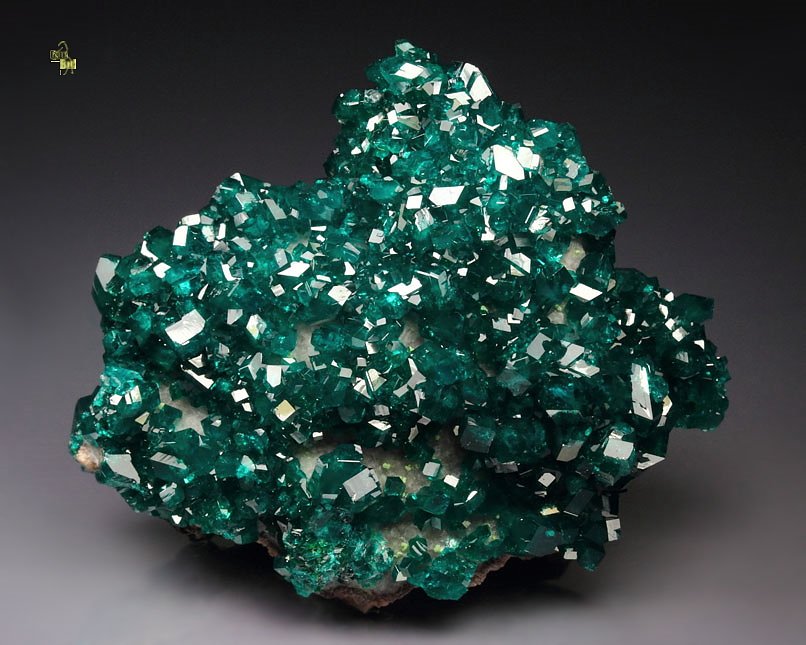 gem DIOPTASE, CALCITE