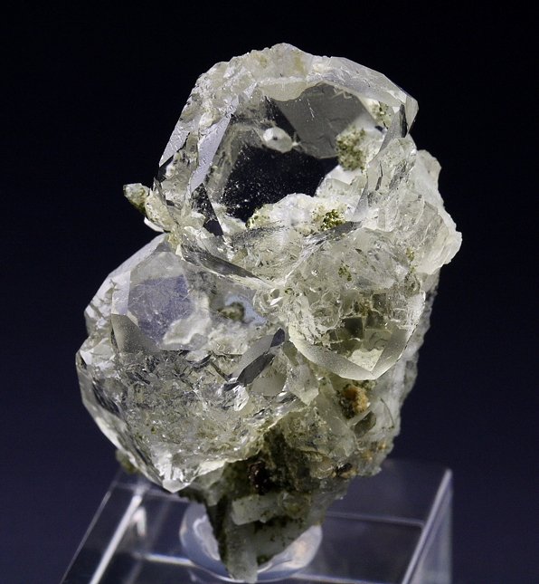 water-clear FLUORITE impaled with QUARTZ