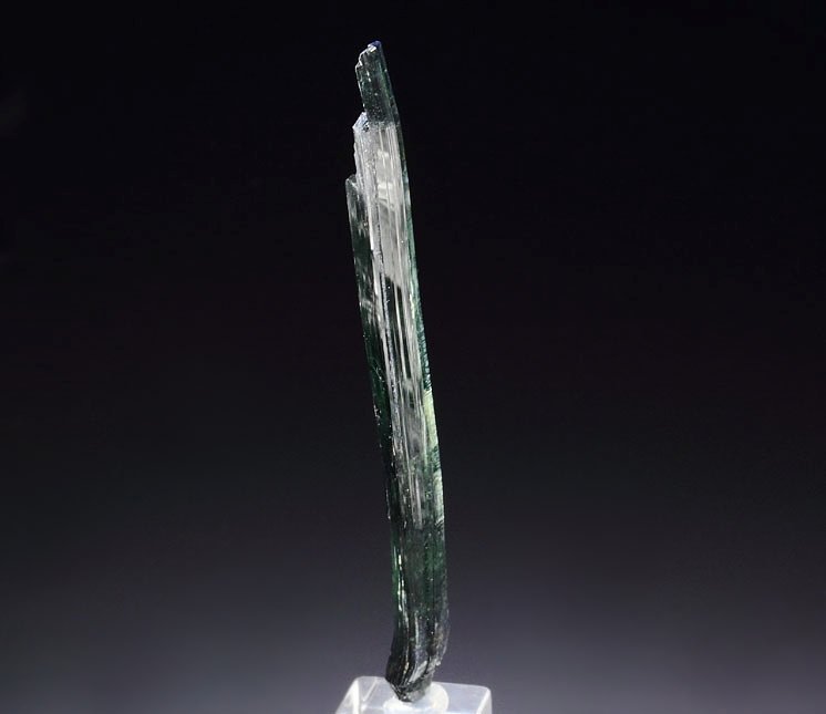 gemmy VIVIANITE bended