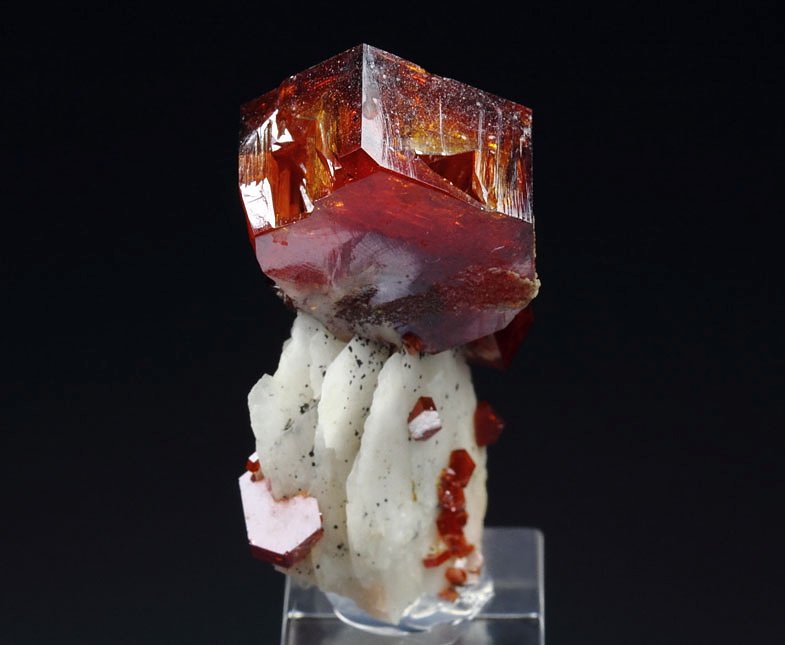 gemmy skeletal VANADINITE, BARYTE