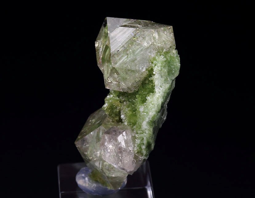 gem GARNET var. GROSSULAR, DIOPSIDE