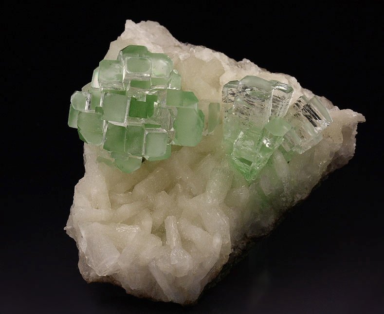 FLUORAPOPHYLLITE-(K) disco ball, STILBITE