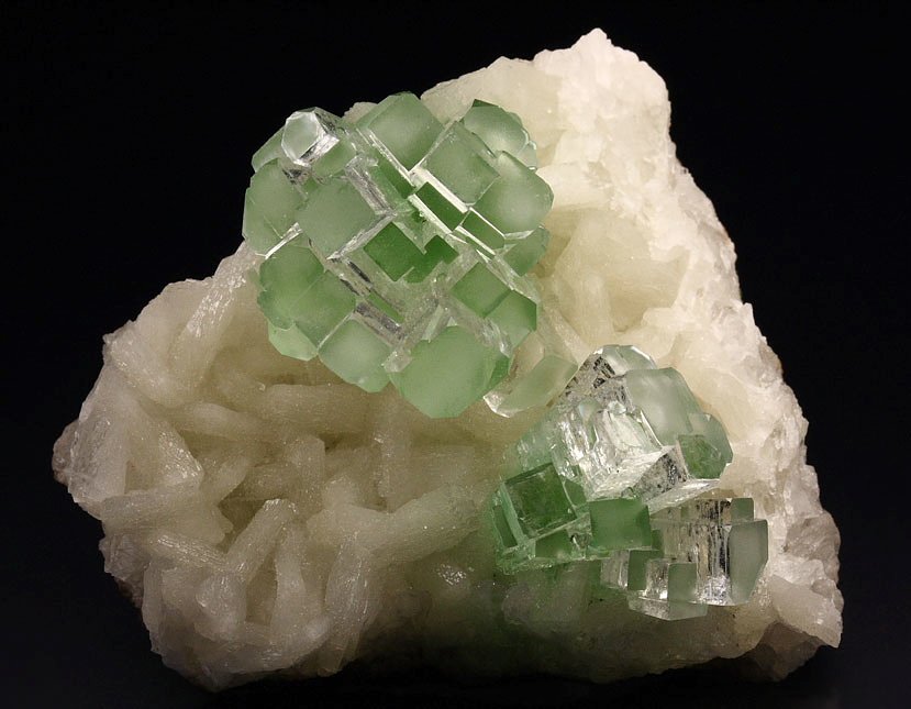 FLUORAPOPHYLLITE-(K) disco ball, STILBITE