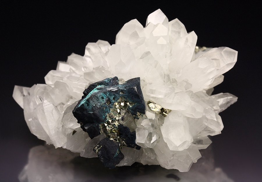 CHALCOPYRITE, PYRITE, COVELLITE, CHALCANTHITE, QUARTZ