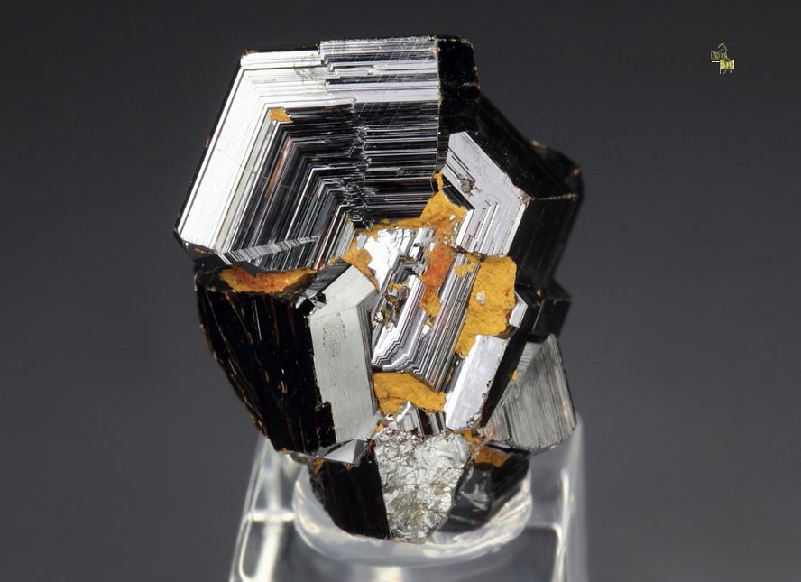 RUTILE cyclic 60 degree twinning