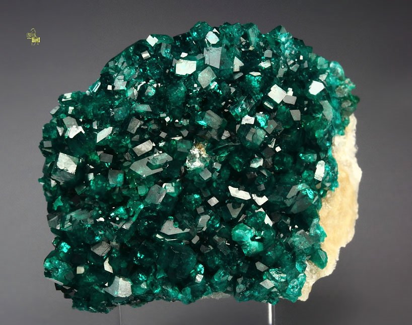 gem DIOPTASE, CALCITE