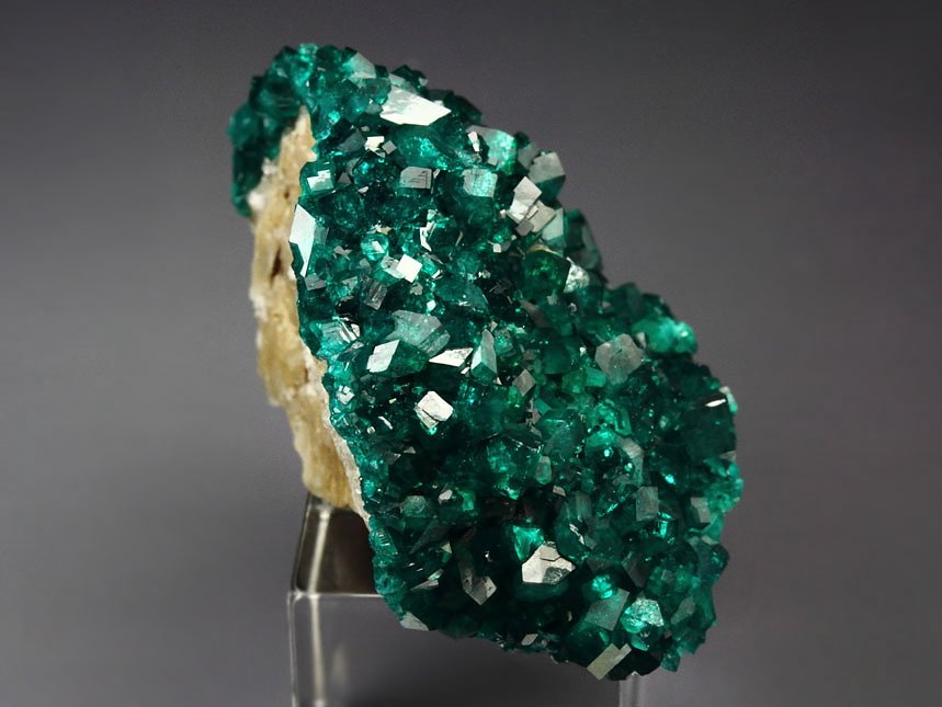 gem DIOPTASE, CALCITE