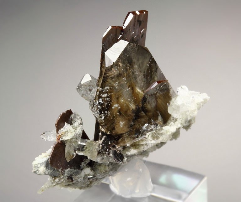 BROOKITE, QUARTZ