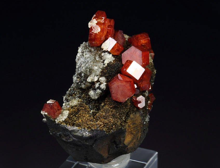 VANADINITE, GOETHITE-LIMONITE, BARYTE