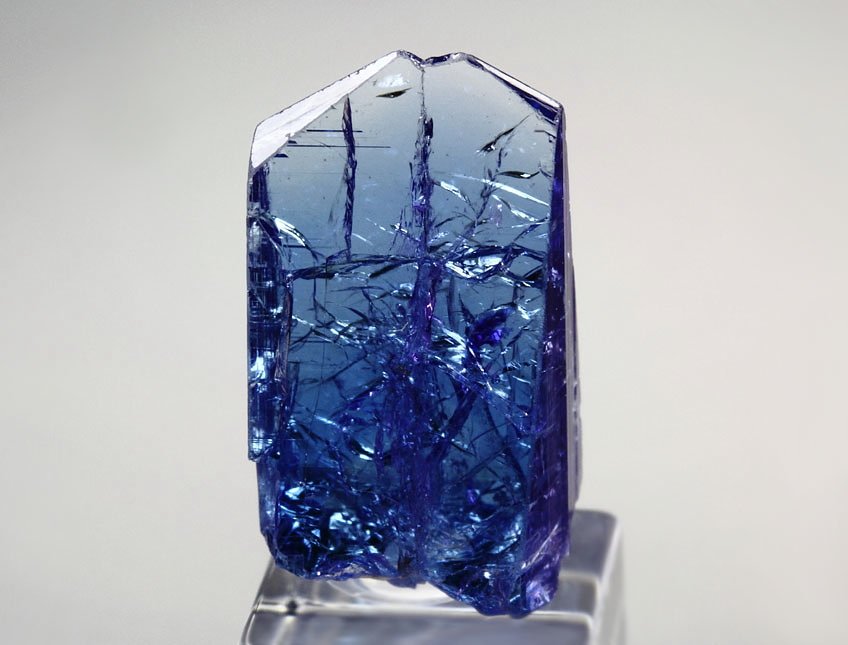 gem ZOISITE var. TANZANITE