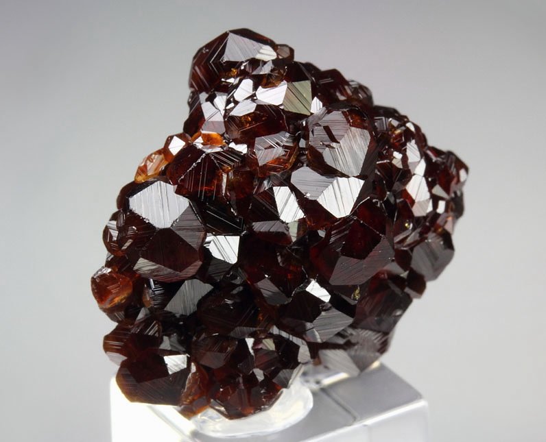 gem GARNET var. SPESSARTINE