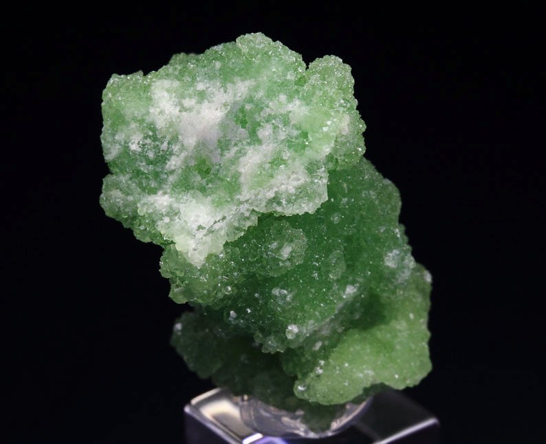 SMITHSONITE var. CUPRIAN SMITHSONITE