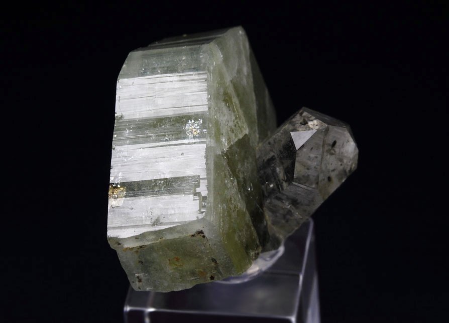 gem FLUORAPATITE, QUARTZ