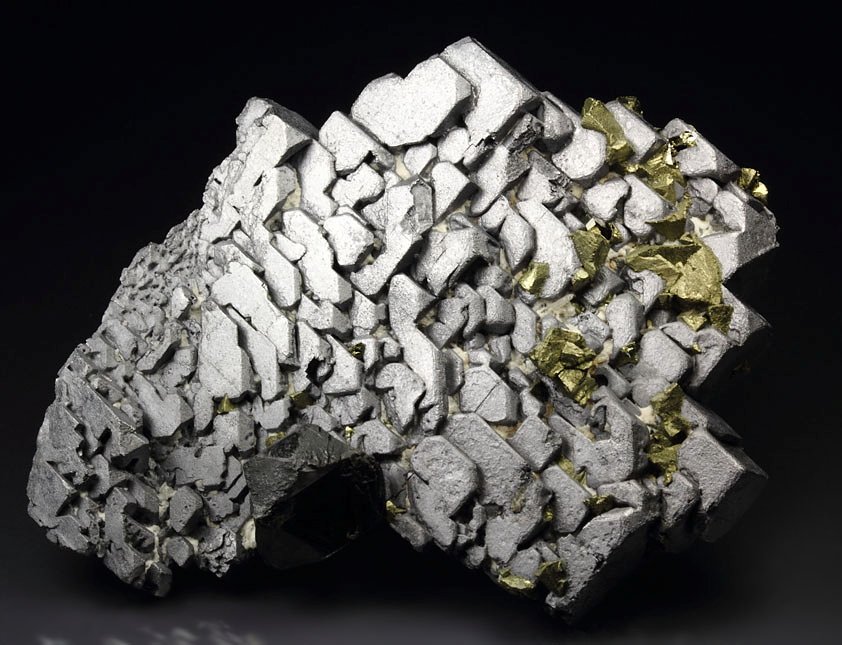 skeletal GALENA, CHALCOPYRITE, SPHALERITE