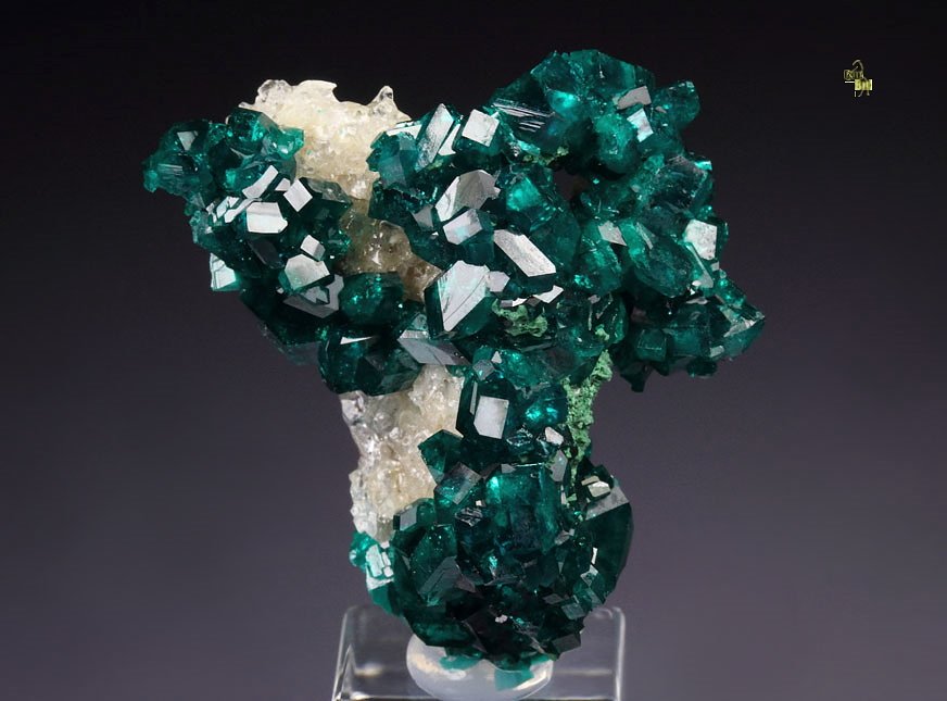 gem DIOPTASE, CALCITE