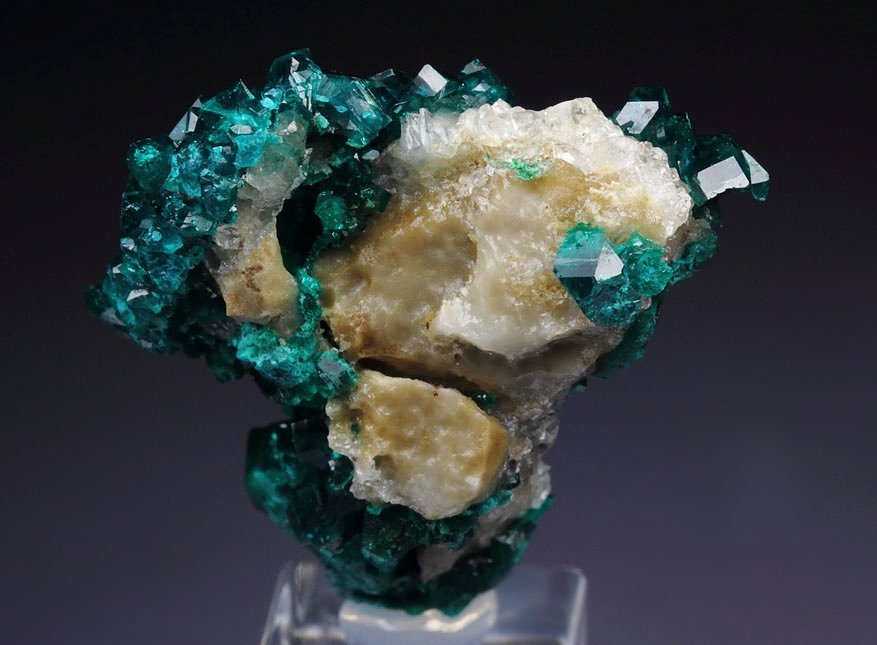 gem DIOPTASE, CALCITE