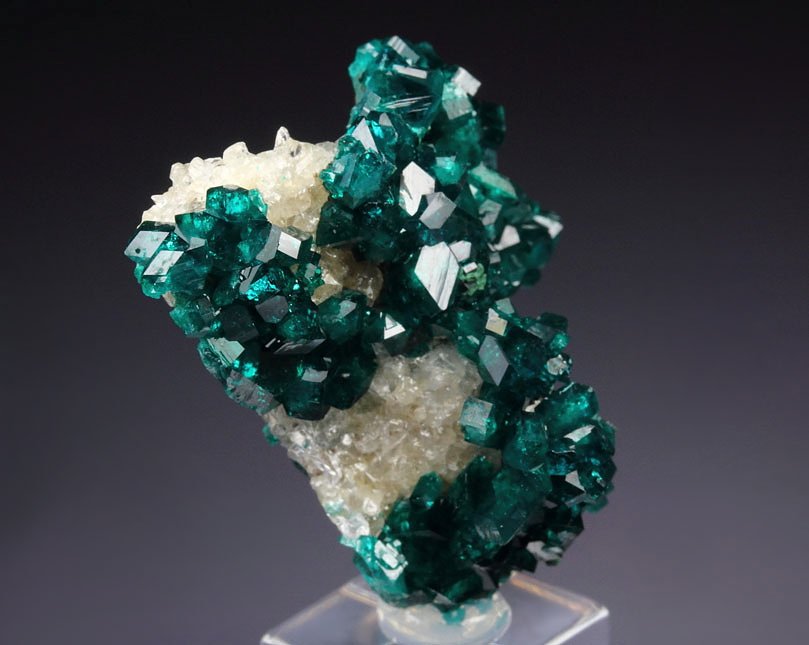 gem DIOPTASE, CALCITE