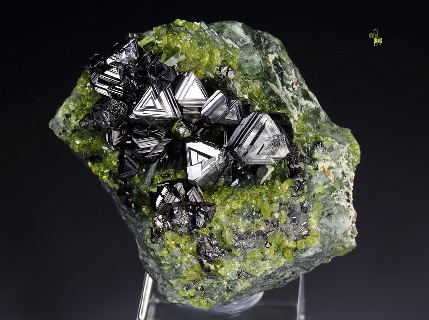 MAGNETITE, EPIDOTE, DIOPSIDE