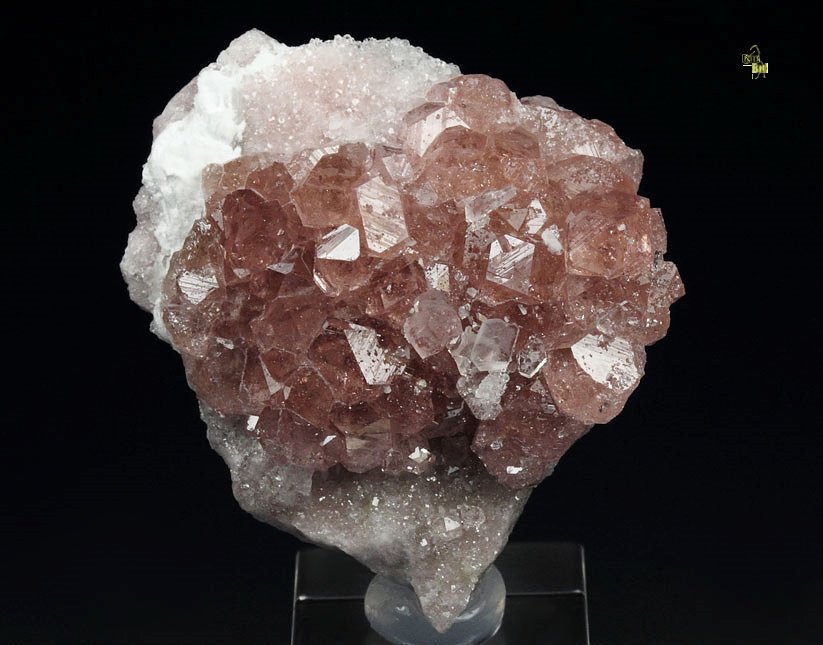 gem pink GARNET var. GROSSULAR