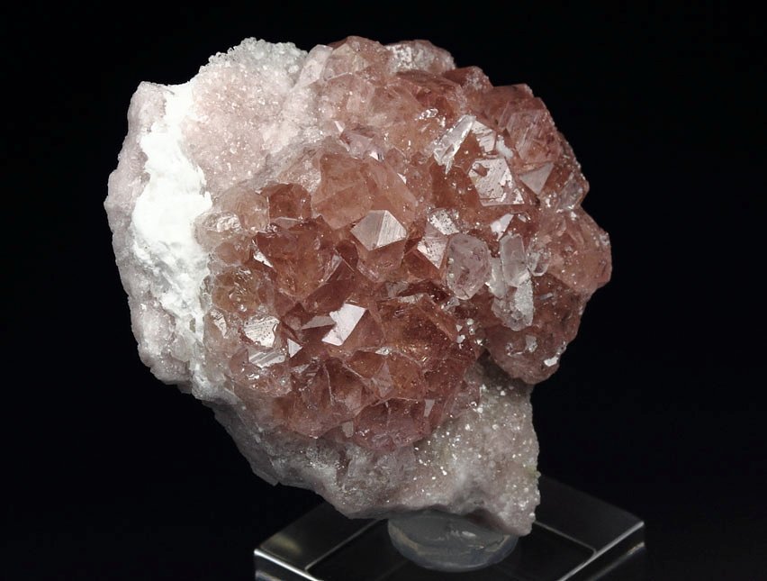 gem pink GARNET var. GROSSULAR