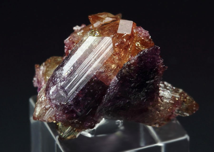 gem VESUVIANITE var. MANGANOAN bi-color