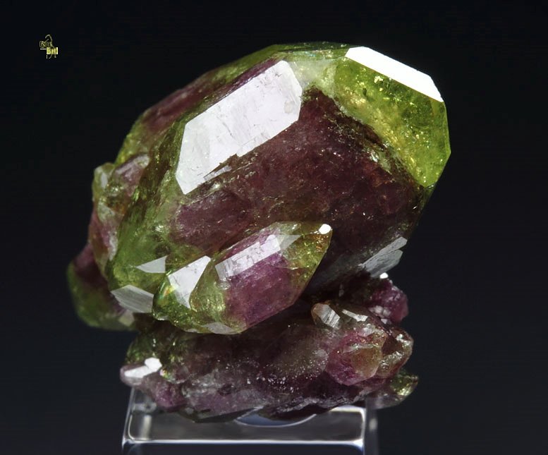 gem bi-terminated VESUVIANITE bi-color