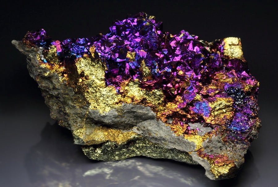 iridescent CHALCOPYRITE