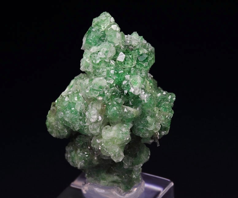 gem GARNET var. GROSSULAR var. CHROMIAN, DIOPSIDE