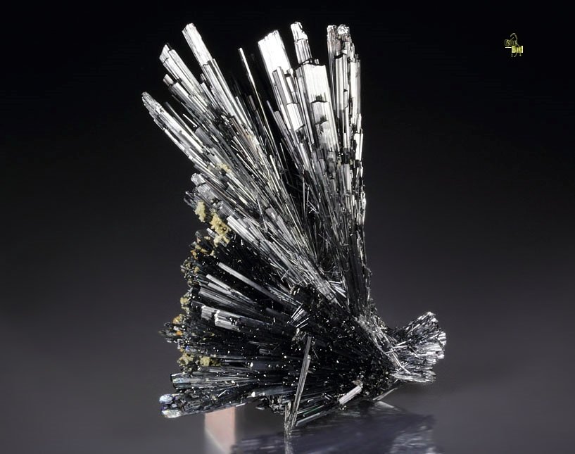 STIBNITE, SIDERITE