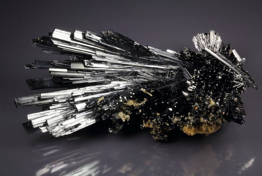 STIBNITE, SIDERITE