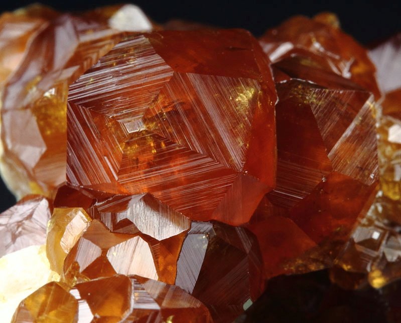 gem GARNET var. SPESSARTINE