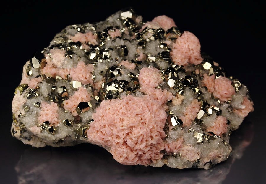 RHODOCHROSITE, PYRITE, QUARTZ