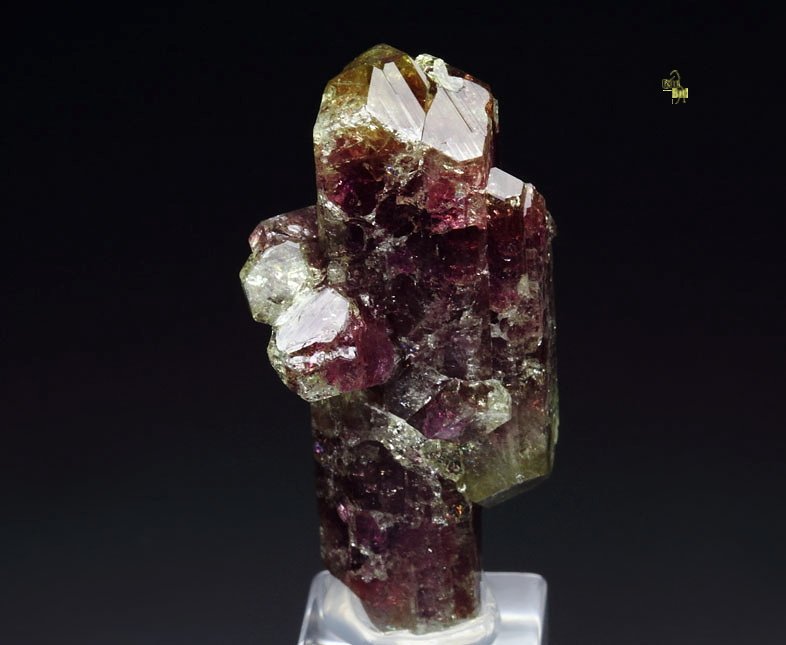 gem VESUVIANITE var. MANGANOAN bi-terminated